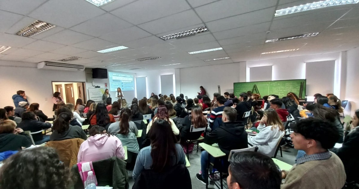 La actividad es gratuita y dirigida a colegas de las profesiones afines, estudiantes avanzados y público en general.