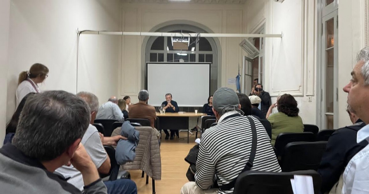 Federico Storani logró el apoyo de Casella, Cáceres y UCR Activa para impulsar un radicalismo nacional y popular