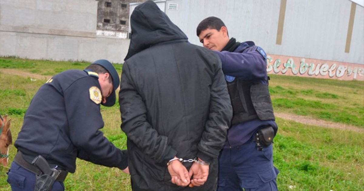 Poco antes del mediodía de este miércoles, personal policial detuvo a Sebastián Sire.