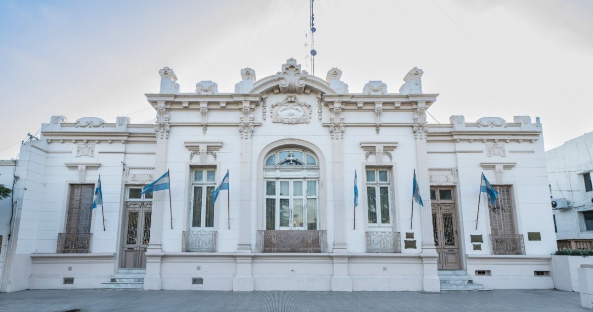 Moreno volvió al centro de la polémica por supuestas maniobras con fondos y maquinaria pública