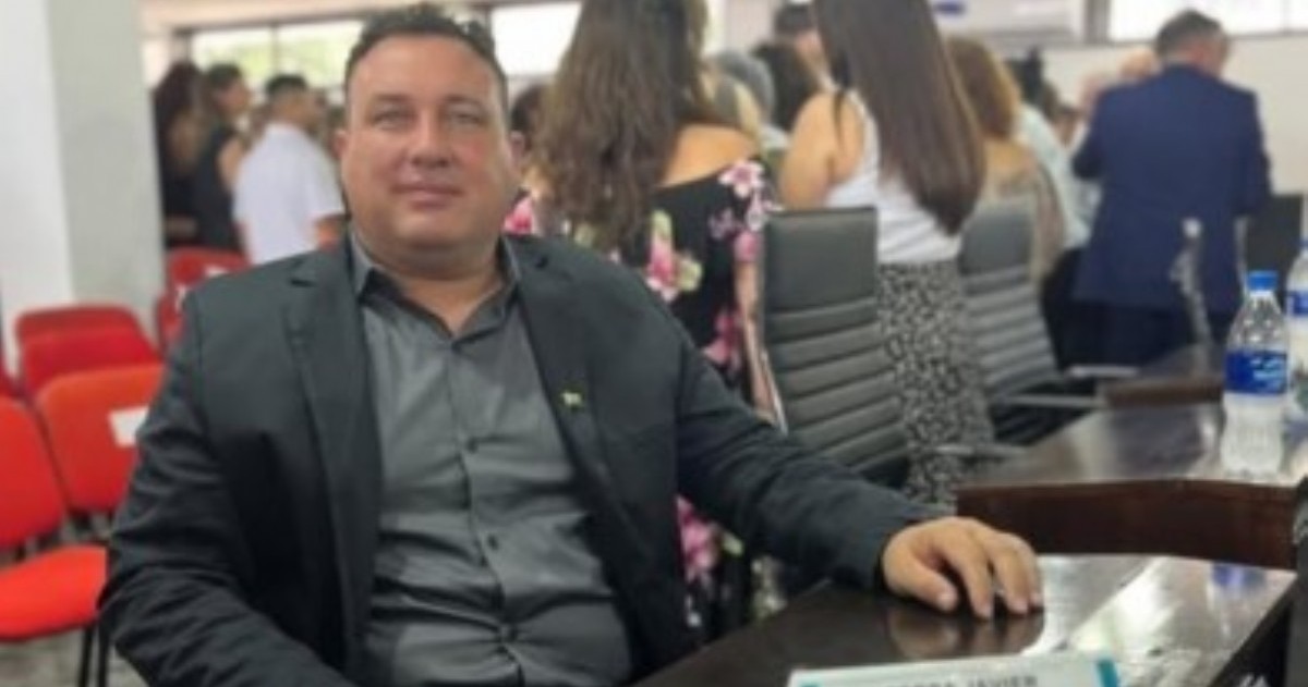 Las versiones mencionan al concejal y coordinador local Javier Serra, a partir de un acto partidario en el que se sortearon dos bicicletas.