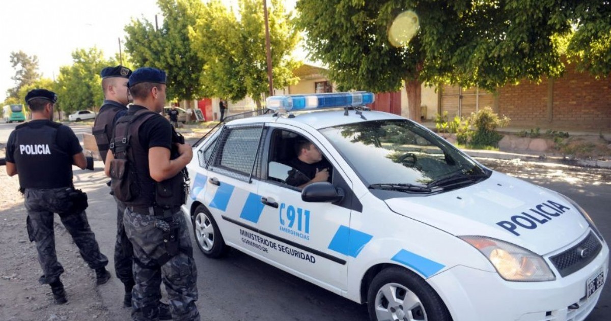 La investigación efectuada por la Policía Federal en Mendoza y la DGA, bajo las órdenes del Juzgado Federal 3, terminó con 51 allanamientos sobre propiedades relacionadas con una organización que operaba en la mencionada provincia cuyana.