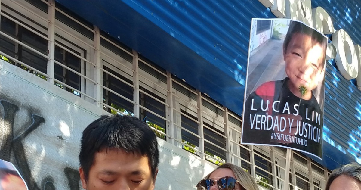 El pequeño murió tras ahogarse en la pileta de la colonia que la institución educativa llevaba a cabo en un predio de La Plata.