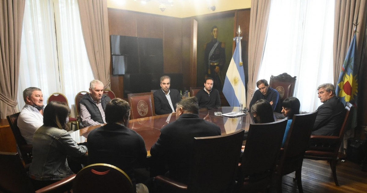 El encuentro se desarrolló en el Salón de los Acuerdos del Palacio Municipal.
