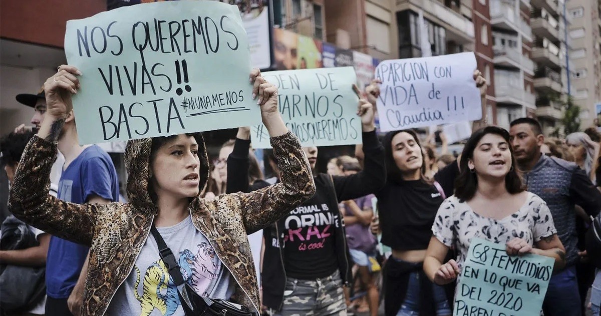 El muchacho dijo que, tras el ataque a su madre, Fischetti "no quería llamar a los médicos" porque sabía que después de eso venía la intervención policial.