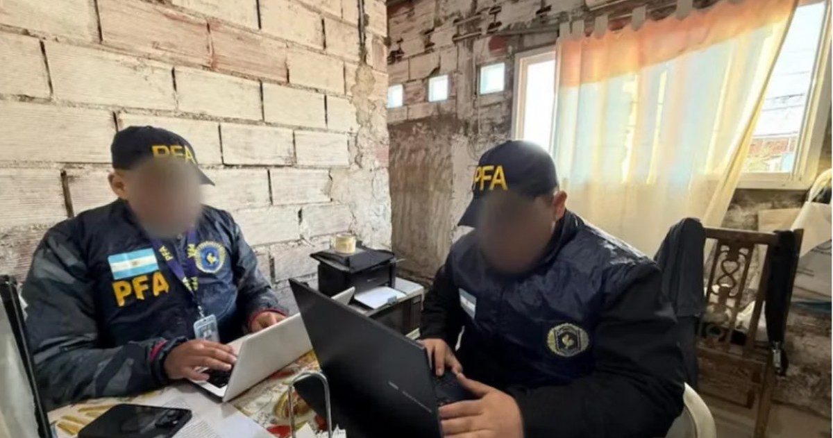 Investigan a un adolescente de 15 años por una presunta vinculación con actividades terroristas