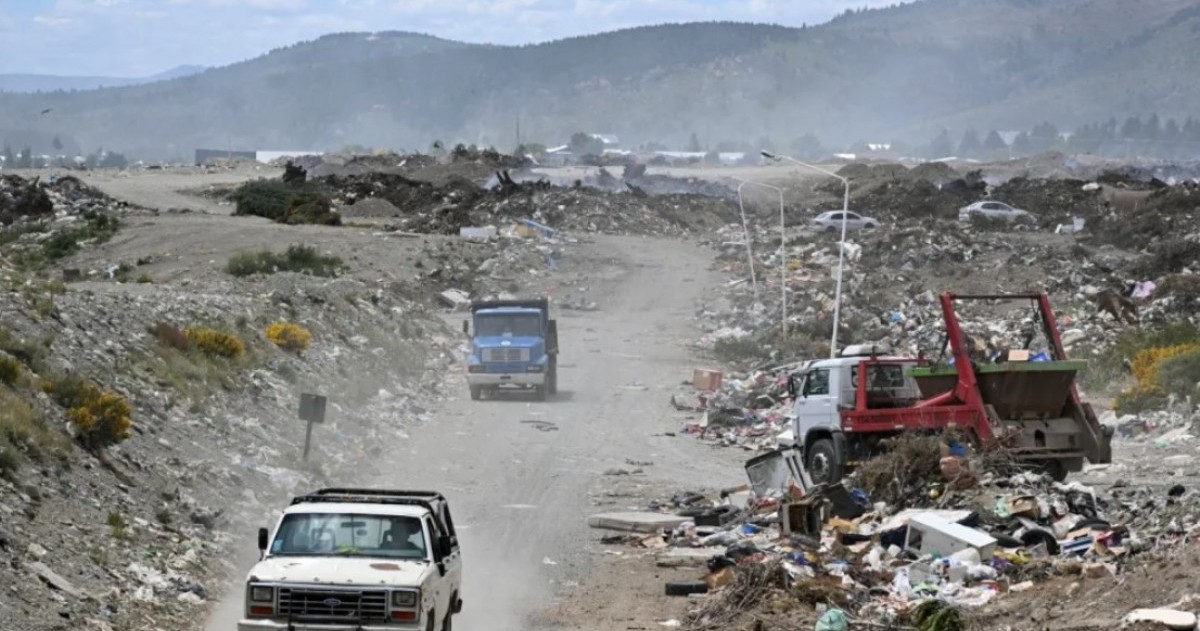 La basura le explotó a Cortés: buscan resolver lo que el intendente convirtió en un negocio millonario en Rio Negro
