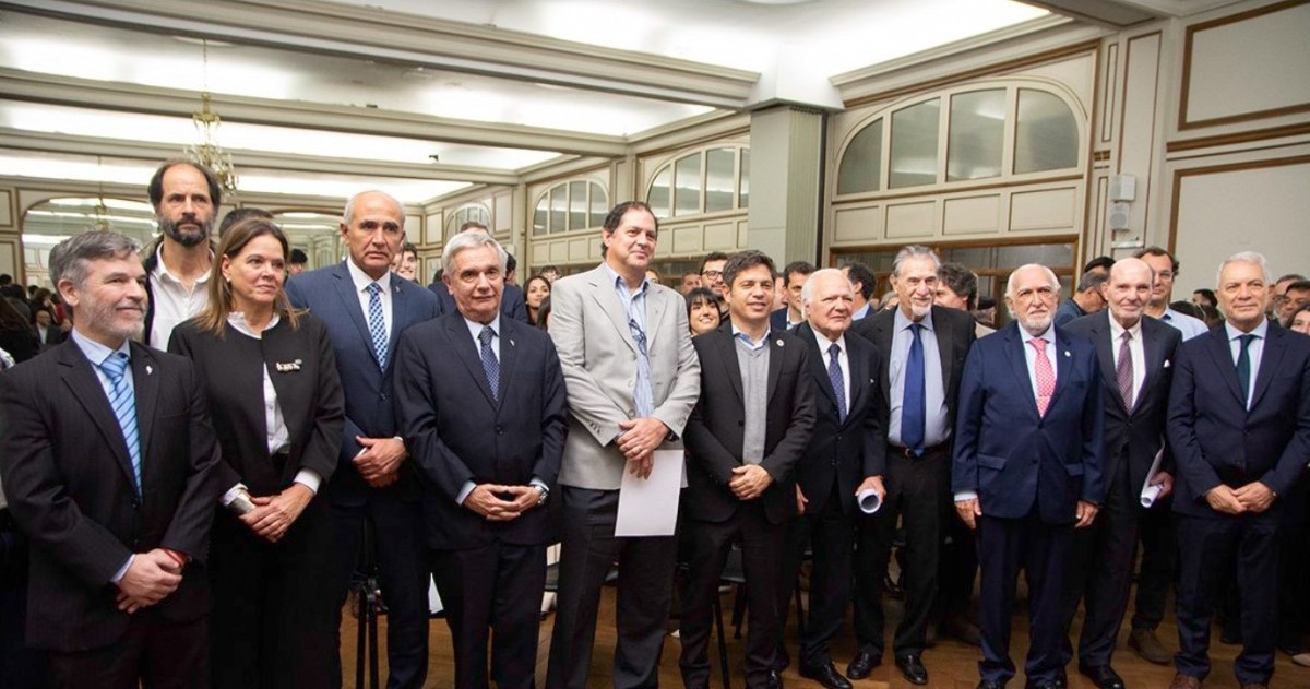 Gil Lavedra llamó a defender la independencia judicial.