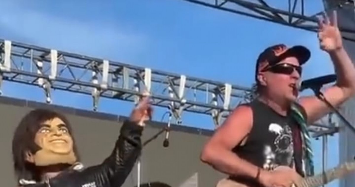 La Renga reforzó su postura durante el evento.