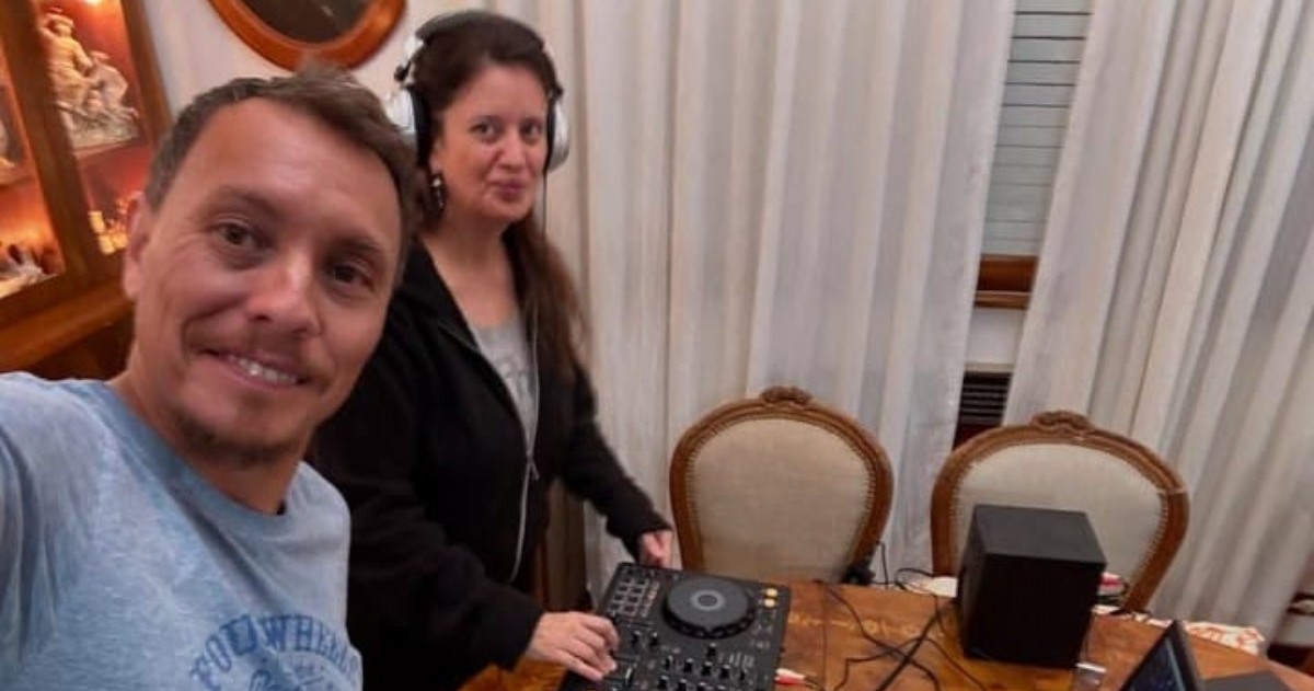 In Diana y Fernando T combinan su pasión por la música con la solidaridad.