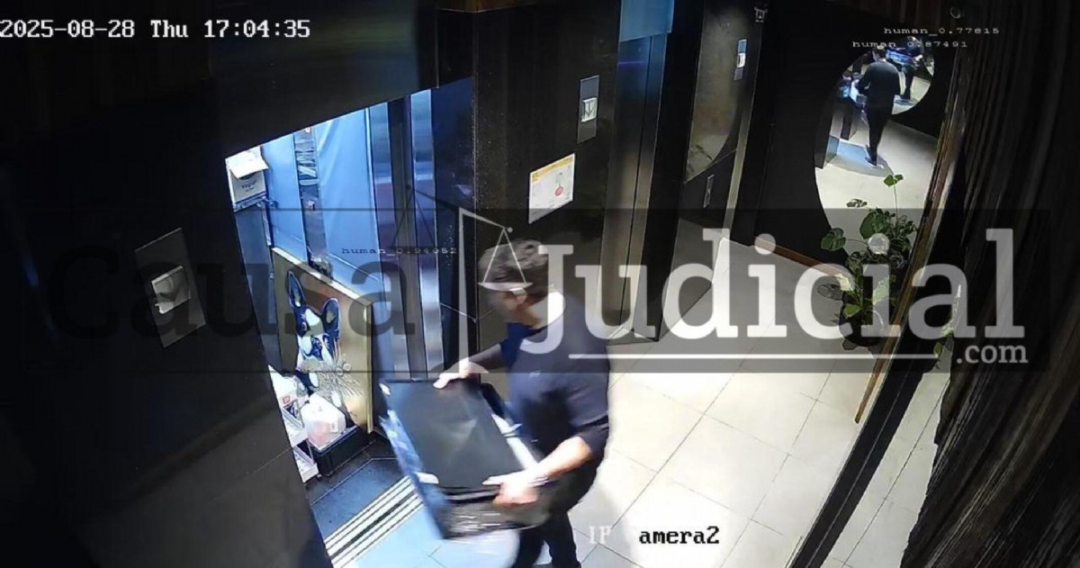 Imágenes del vaciamiento de la oficina porteña. (Foto: Causa Judicial)