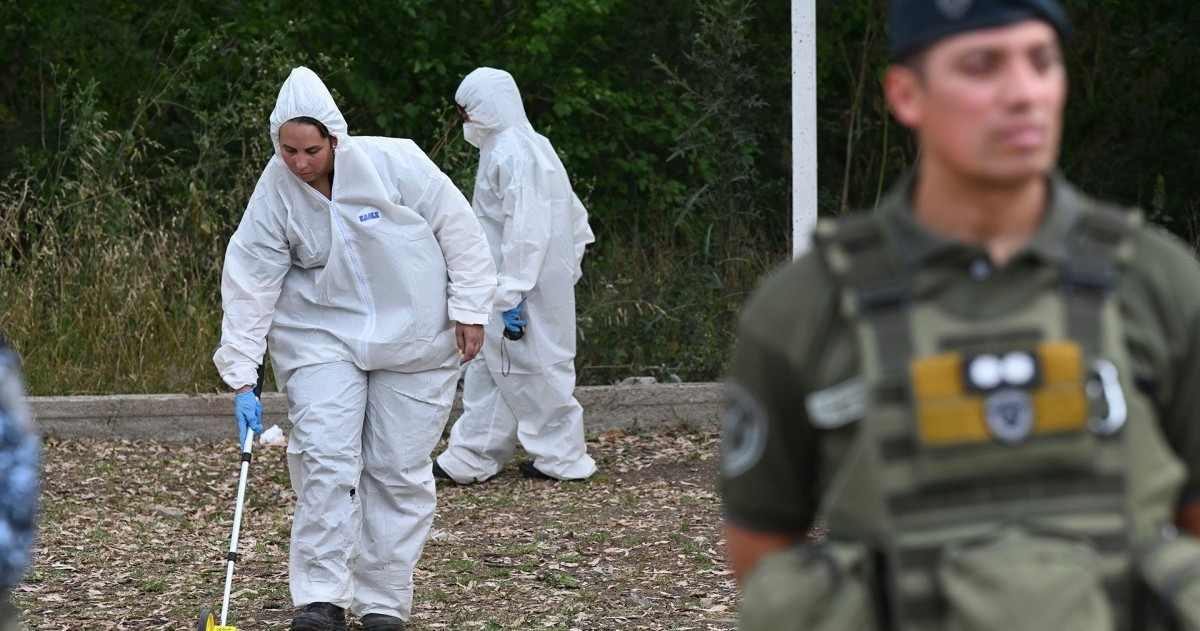 "Se esperan nuevas pericias, entre ellas la toxicológicas, para saber si la drogaron antes de asesinarla", expresó una fuente judicial.