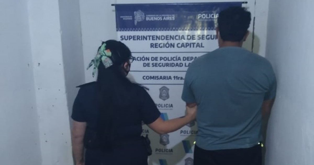 Inmediatamente el acusado fue reducido y llevado a la seccional de Ringuelet.