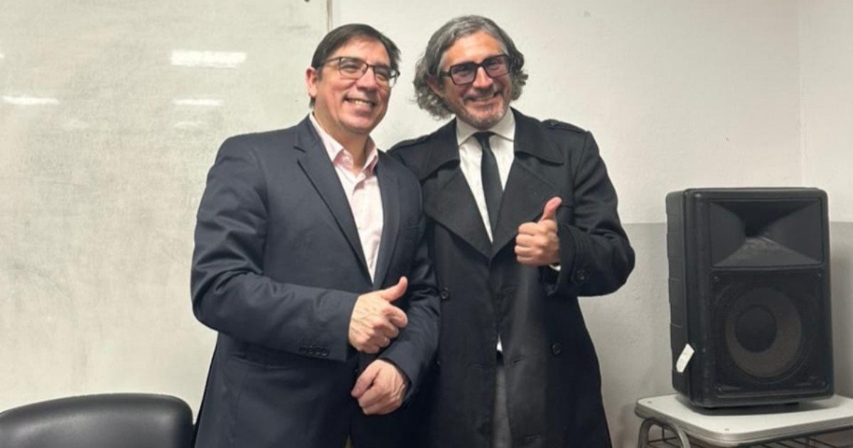Alejandro Álvarez junto a Daniel Benítez.