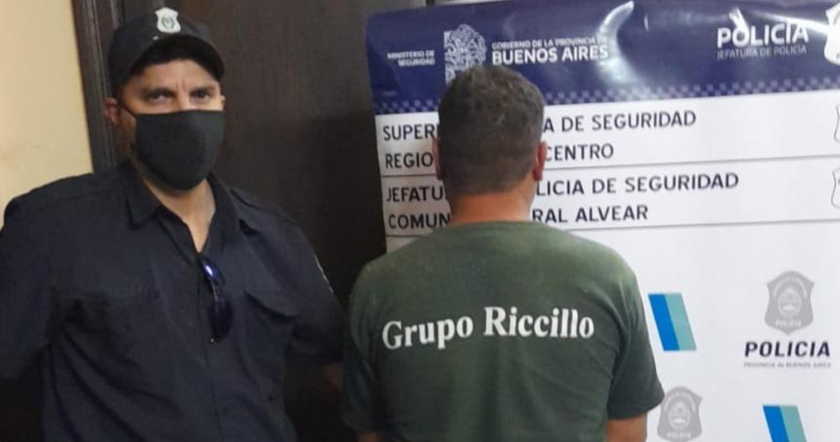 El detenido actualmente se encuentra alojado en la Comisaría Quinta de Berazategui.