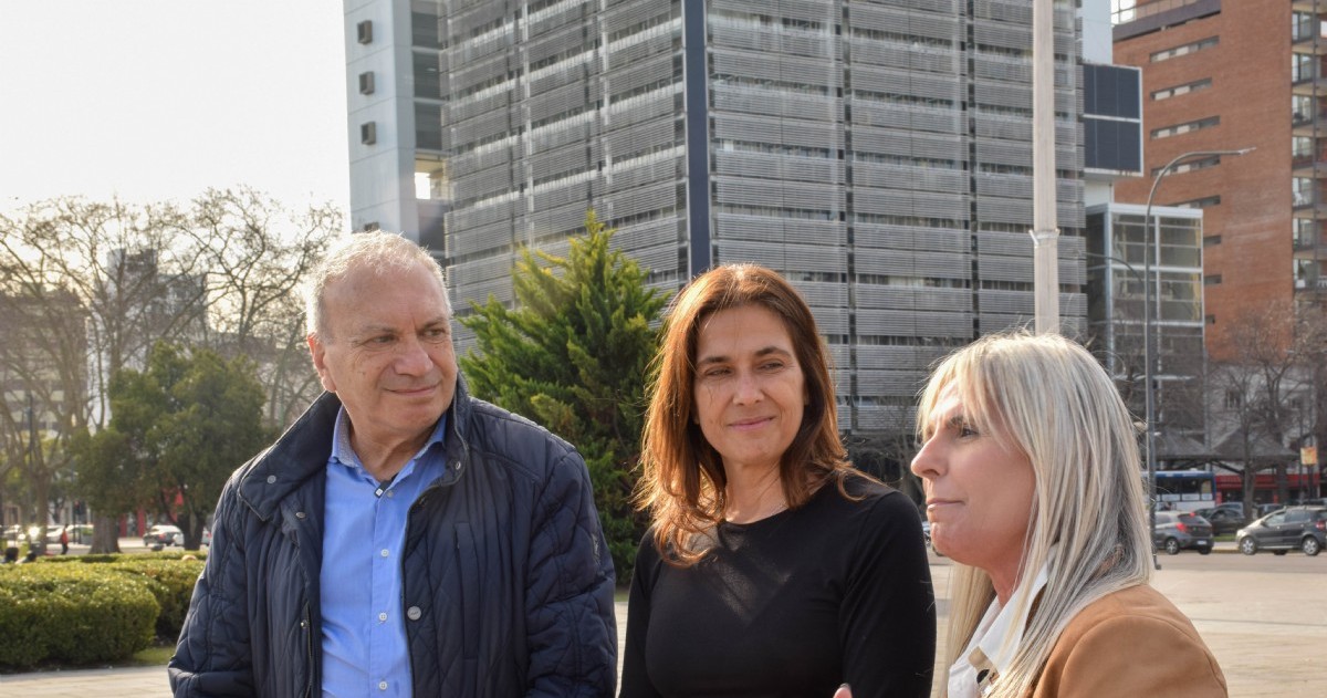 María Eugenia Talerico mantuvo un diálogo cercano con líderes barriales y comerciantes.
