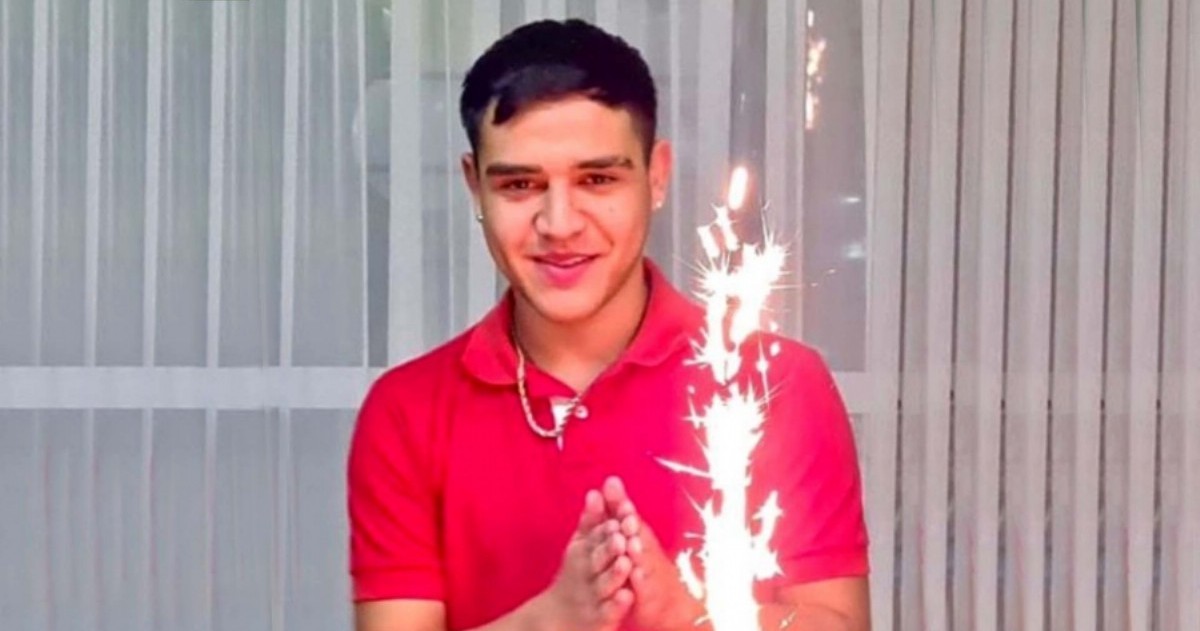 Familiares de Santiago Aguilera, el joven de 18 años que fue encontrado asesinado a puñaladas hace dos meses luego de ser víctima de un secuestro extorsivo en el valle de Traslasierra, en Córdoba.