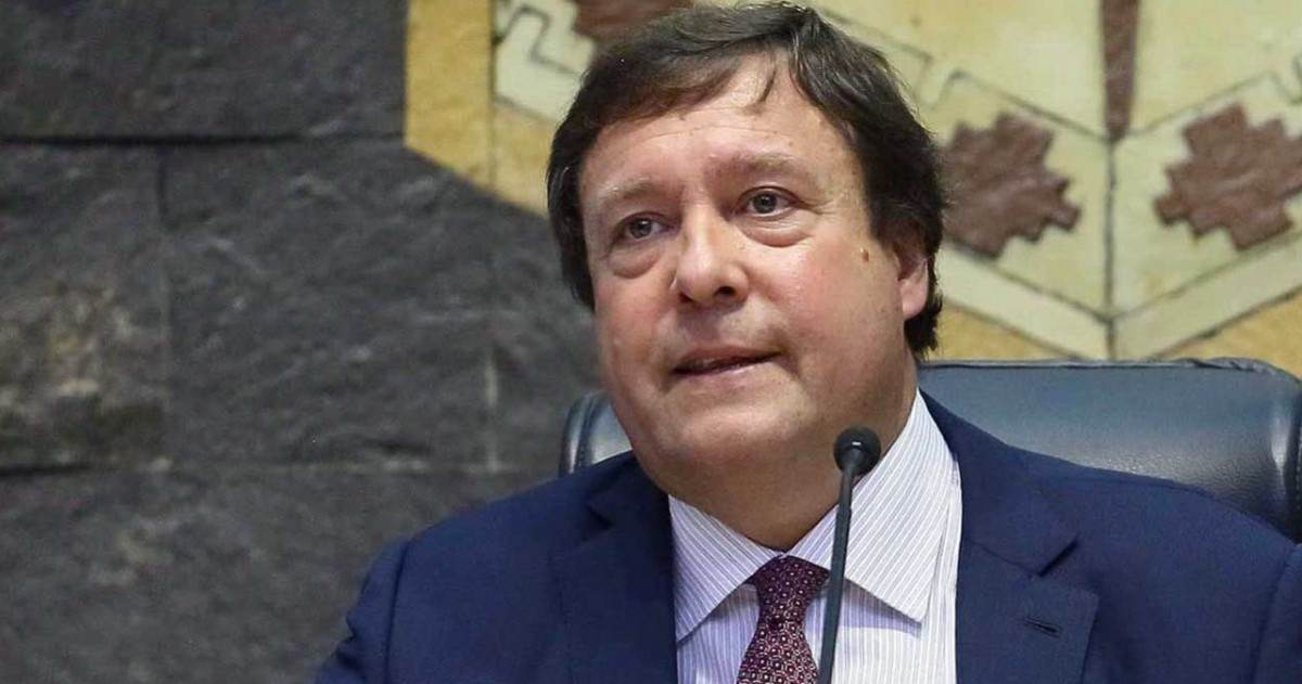 Las versiones sobre “aprietes” laborales complican al gobierno de Alberto Weretilneck.