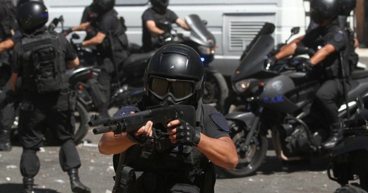 A casi ocho años del ataque policial que lo dejó con secuelas físicas y emocionales, Trovato afirma que el gobierno de CABA no paga la indemnización civil y que los efectivos condenados siguen en la calle.
