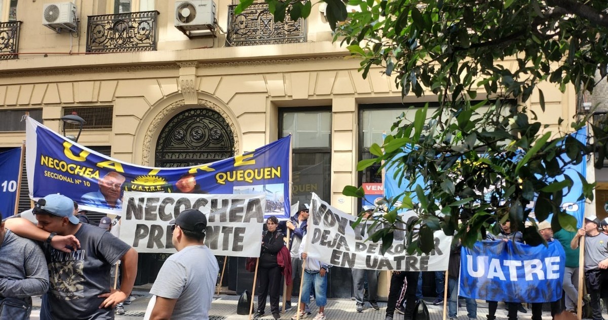 Se pidió por la salida del gremialista.