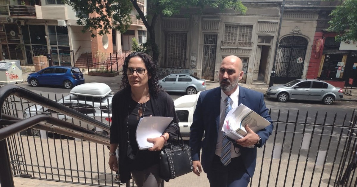 Los abogados Matías Pietra Sanz y Andrea Reynoso representan a la acusación privada (abuela de Mía)
