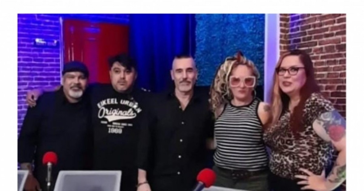 El equipo de "Verdades Cruzadas" está integrado por Rodrigo Tirao, Lu Ramírez, Gabriel Altamirano y Daniel Salomón, bajo la conducción de Carolina Casabella.