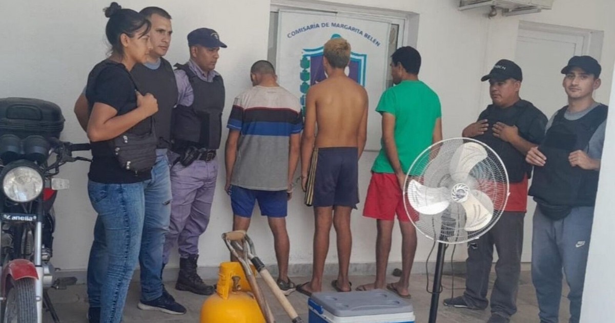 Los detenidos por el robo a la quinta de la influencer chaqueña.