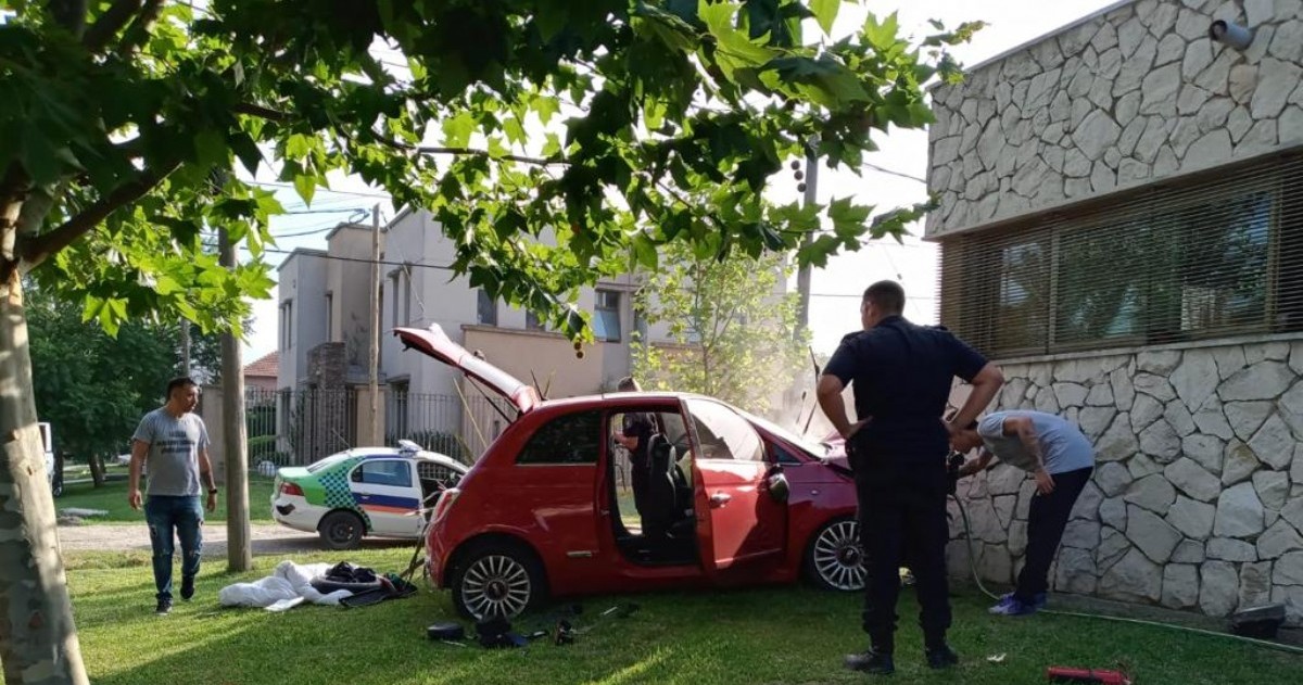 Sucedió en 501 y 5. Sus cómplices, tres sujetos mayores de edad, fueron detenidos.