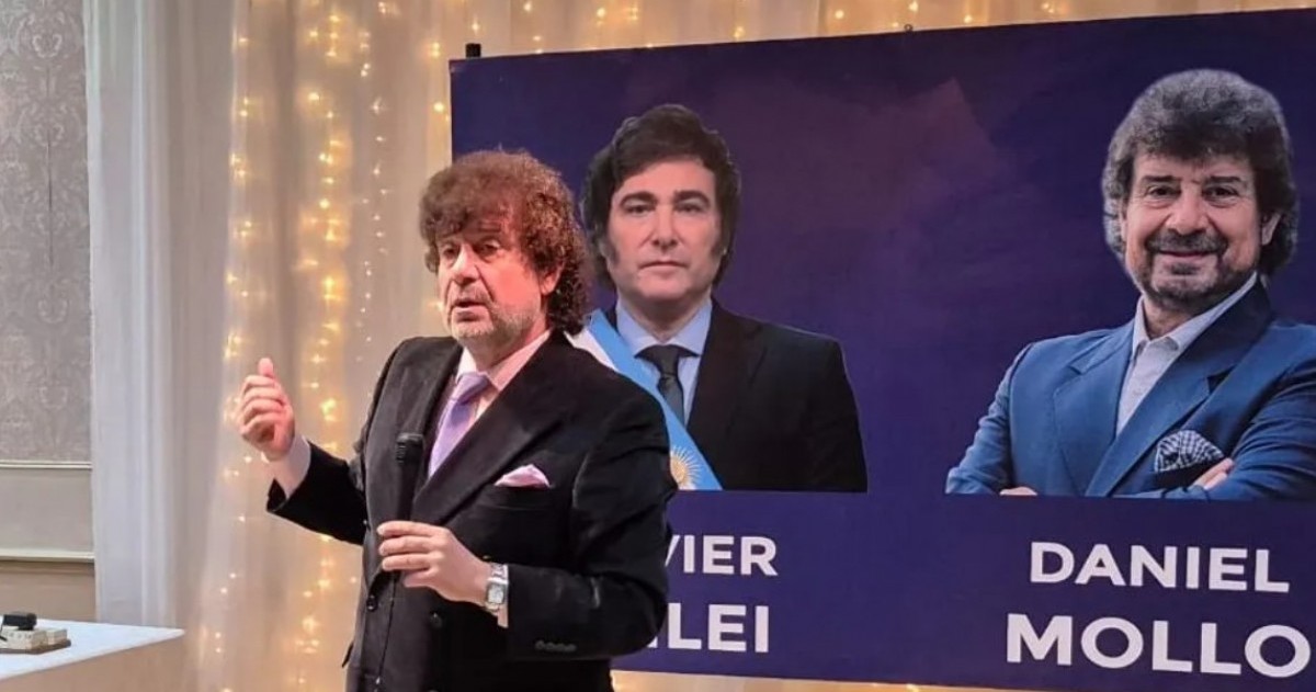 Daniel Mollo es acusado de armar con sectores ajenos al espacio libertario.