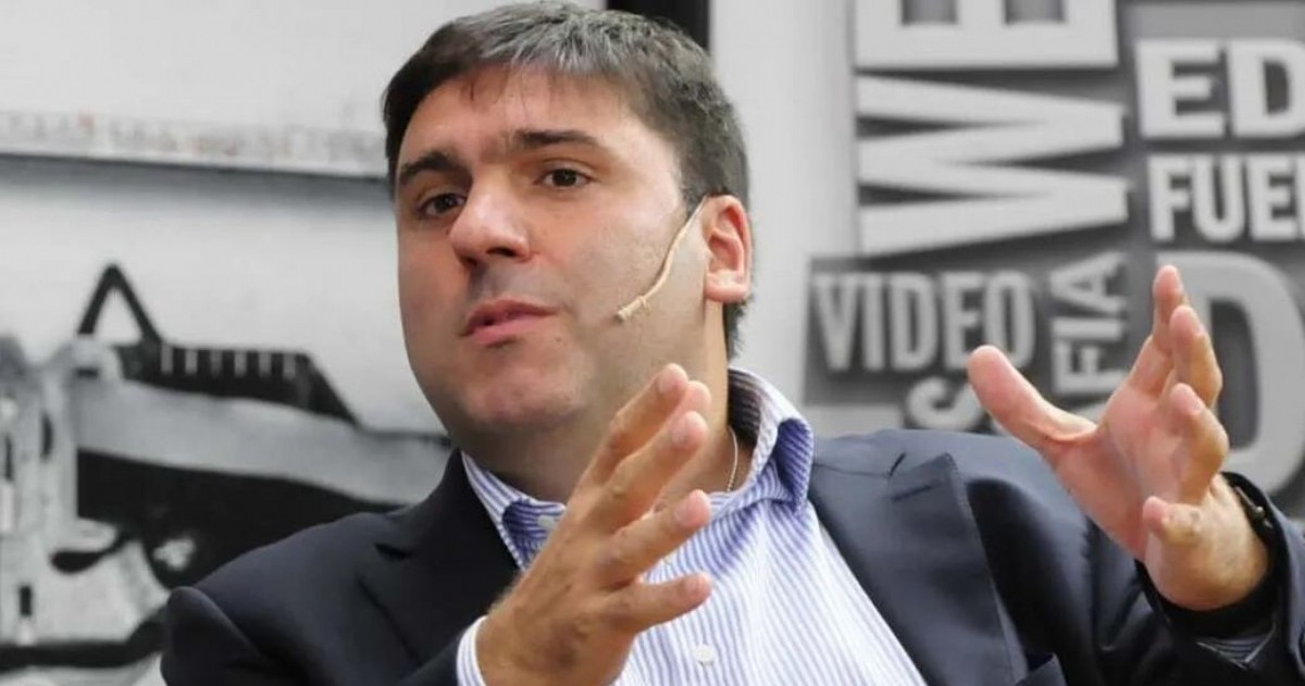 El ex titular de Anses se diferenció del gobernador de Córdoba y apoya al candidato de Unión por la Patria.