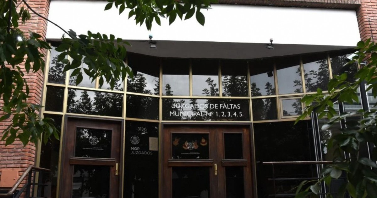 Usuarios de Mar del Plata advierten desorganización y falta de respuestas en trámites municipales