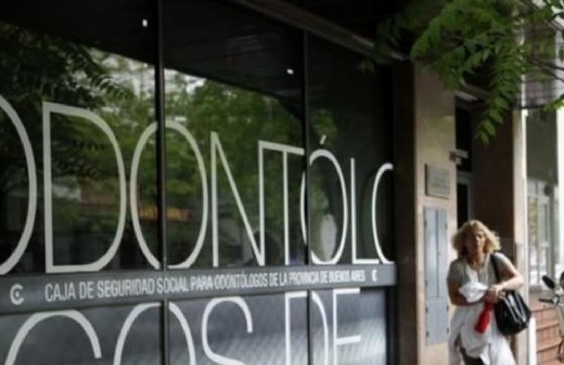 La Justicia analiza los hechos ocurridos frente a la Caja de Odontólogos bonaerense tras una movilización conflictiva