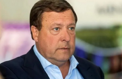 Río Negro enfrenta críticas por un modelo de gestión que combina sanciones y control ideológico