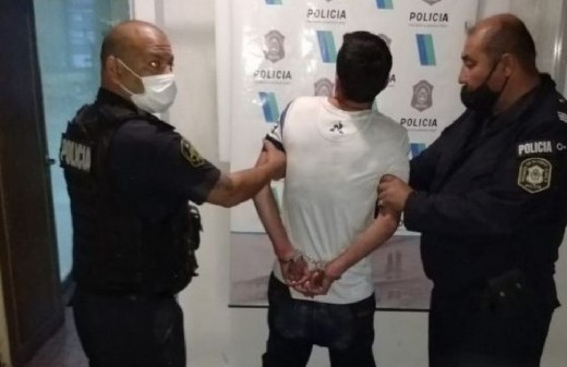 La Plata: un delincuente fue detenido tras ser visto in fraganti con intenciones de robar casas