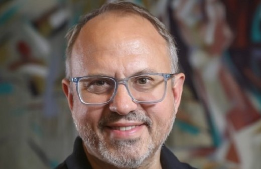 Diego Valenzuela mira la Gobernación con una LLA fuerte en algunas secciones y muy relegada en otras
