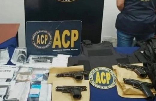 Detuvieron a cuatro policías de Rosario por extorsión