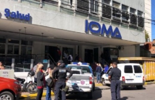 Falsa alarma en La Plata: amenaza de bomba en la sede central de IOMA