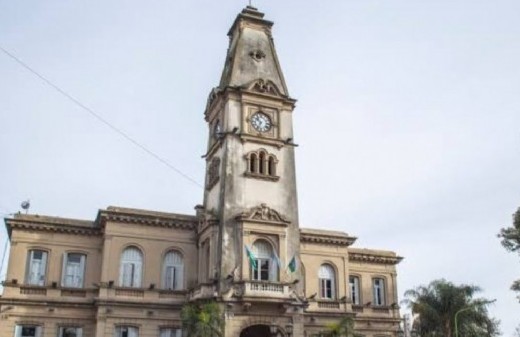 Campana enfrenta un duro escándalo tras las acusaciones que vinculan a Gabriel Panno con una propiedad ocupada desde hace años