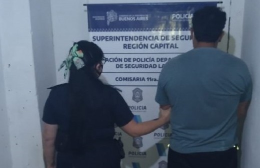 La Plata: hombre detenido por golpear y amenazar de muerte a su pareja en plena calle