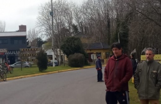 Con vecinos en las calles, Mar Chiquita volvió a enfrentar reclamos que Lagos y Untacle buscarán instalar en el Concejo