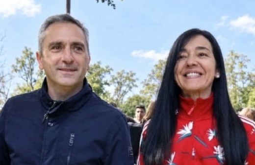 Operadores presuntamente sin formación reportarían desarmaderos y drogas en Buenos Aires, según un audio