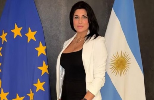 Juliana Santillán desató críticas al mencionar a un país desaparecido durante un encuentro institucional con la UE