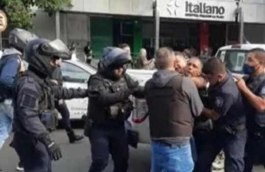 Detuvieron al "Pata" Medina por agredir a policías en la puerta del Hospital Italiano de La Plata