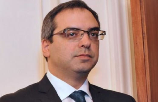 Cuestionamientos a Ernesto Kreplak reactivan la controversia por tierras y retrasos en un fallo determinante