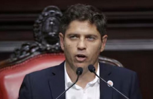 Señalamientos por escrituras masivas ubican a Axel Kicillof en el eje de una denuncia por tierras en la provincia