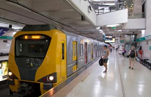 Ciudad Autónoma de Buenos Aires intenta contener filtraciones en Plaza Italia, pero el subte sigue en crisis