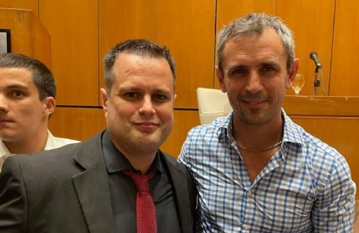 Lomas de Zamora: sin controles, un consejero escolar actúa pese a denuncias