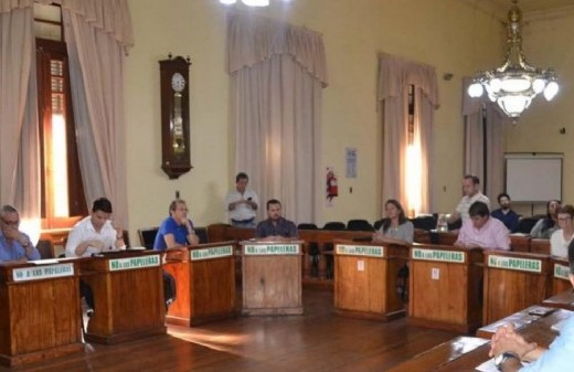 Gualeguaychú bautiza un rincón de la ciudad como Plazoleta República Oriental del Uruguay