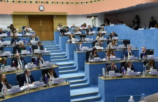 La provincia de Río Negro afronta un nuevo ciclo de deuda corta pese a las advertencias técnicas